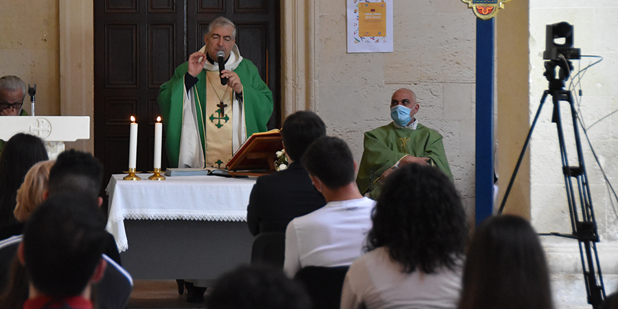 Mons. Seccia alla comunità scolastica della diocesi di Lecce